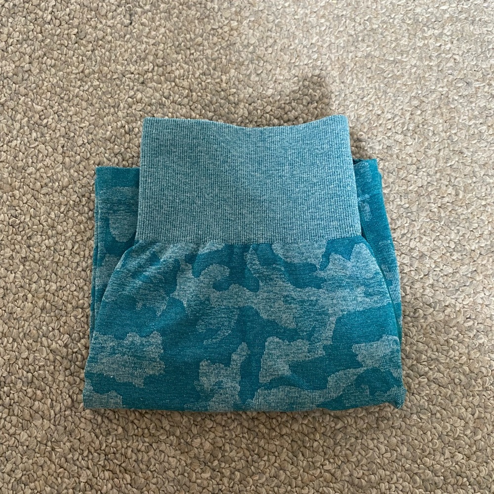 NVGTN camo seamless shorts, Blue, size medium
